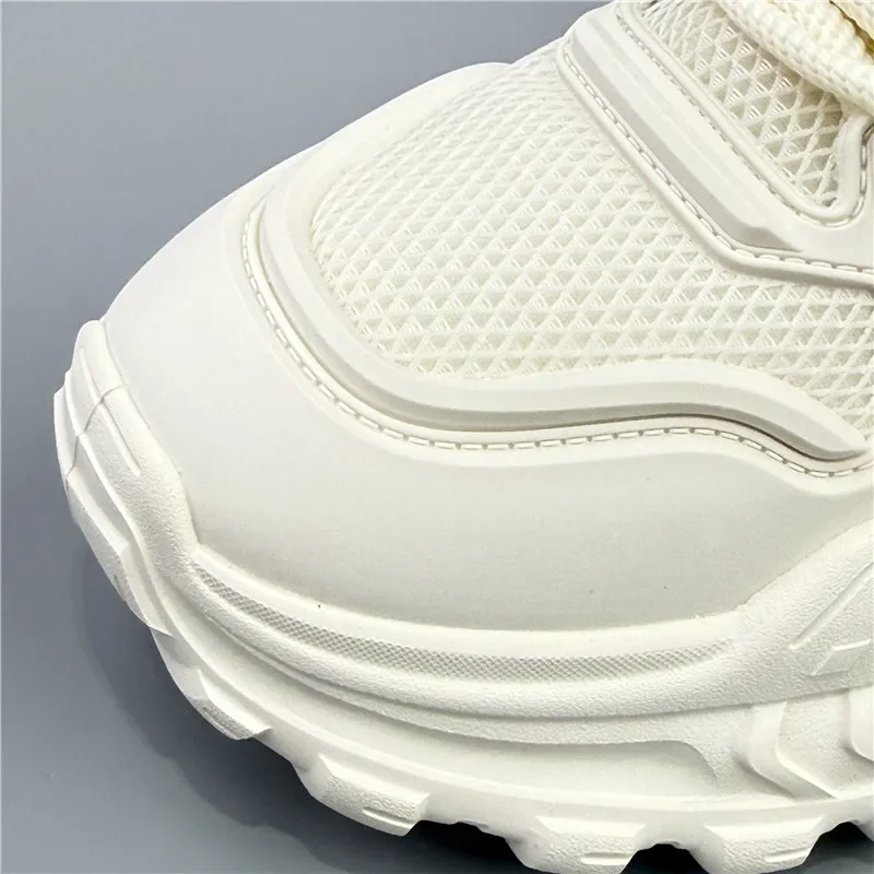 Мужская обувь: летняя коллекци – обзор и цена Waterproof Goretex Running Shoes