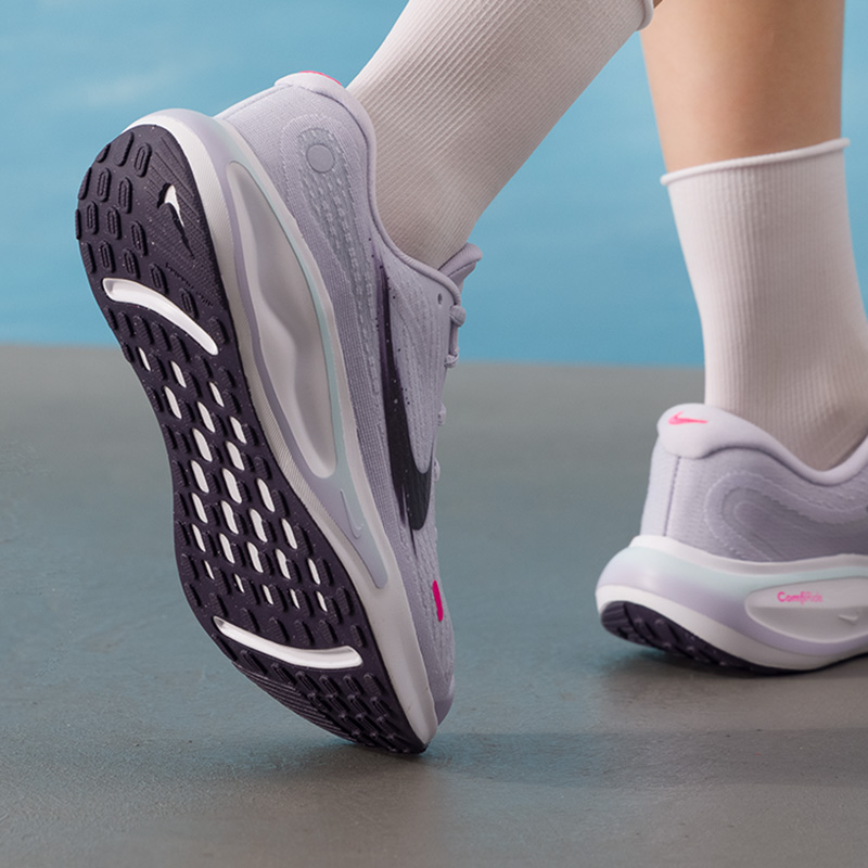 Женские кроссовки Nike, оригин – обзор и цена Lightweight Road Running Shoes